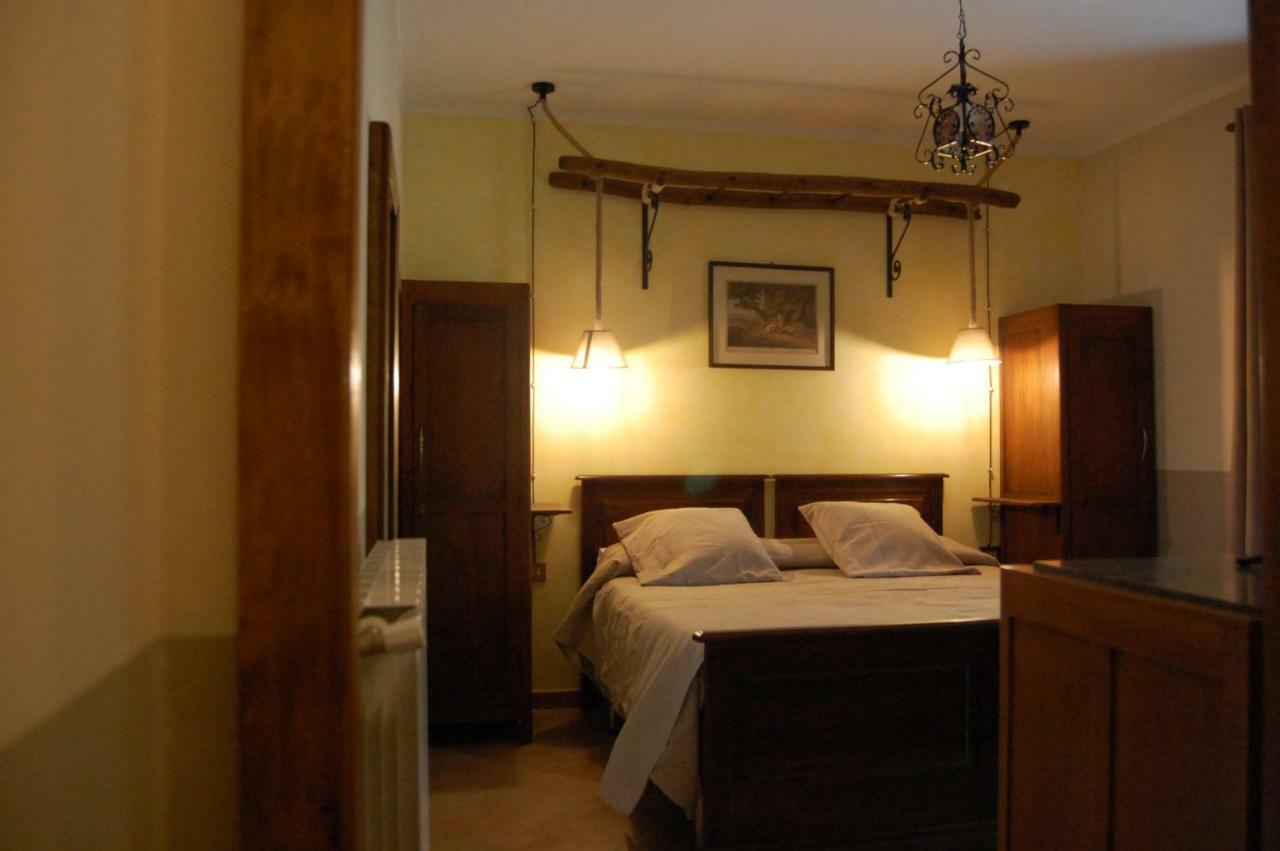 Agriturismo Countryhouse Le Giare غوبيو المظهر الخارجي الصورة