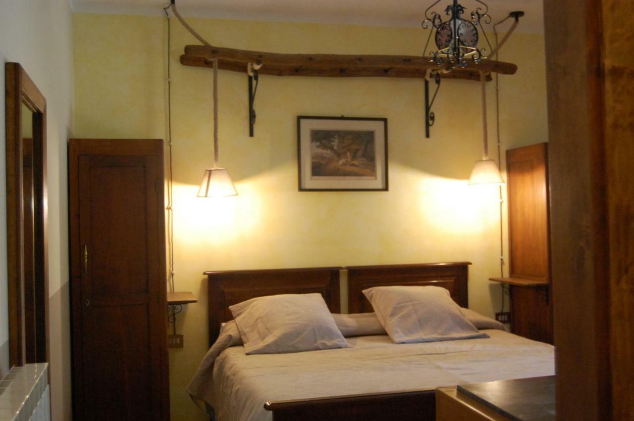 Agriturismo Countryhouse Le Giare غوبيو المظهر الخارجي الصورة