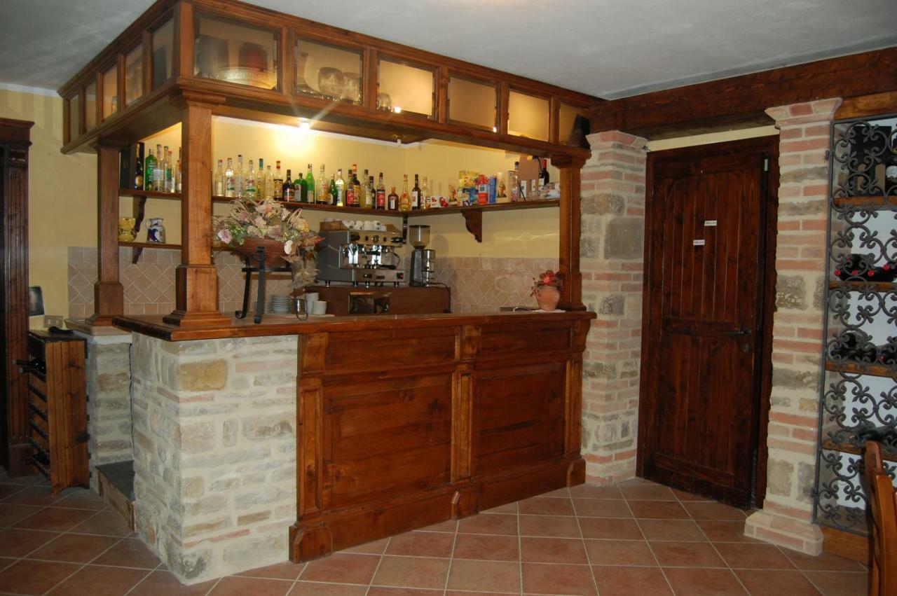 Agriturismo Countryhouse Le Giare غوبيو المظهر الخارجي الصورة