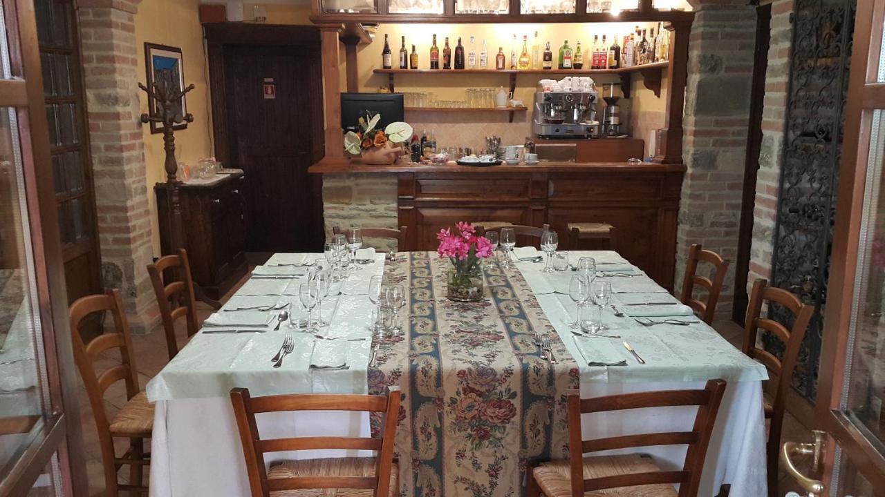 Agriturismo Countryhouse Le Giare غوبيو المظهر الخارجي الصورة