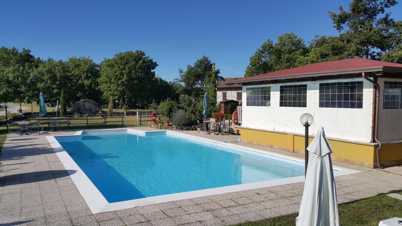 Agriturismo Countryhouse Le Giare غوبيو المظهر الخارجي الصورة